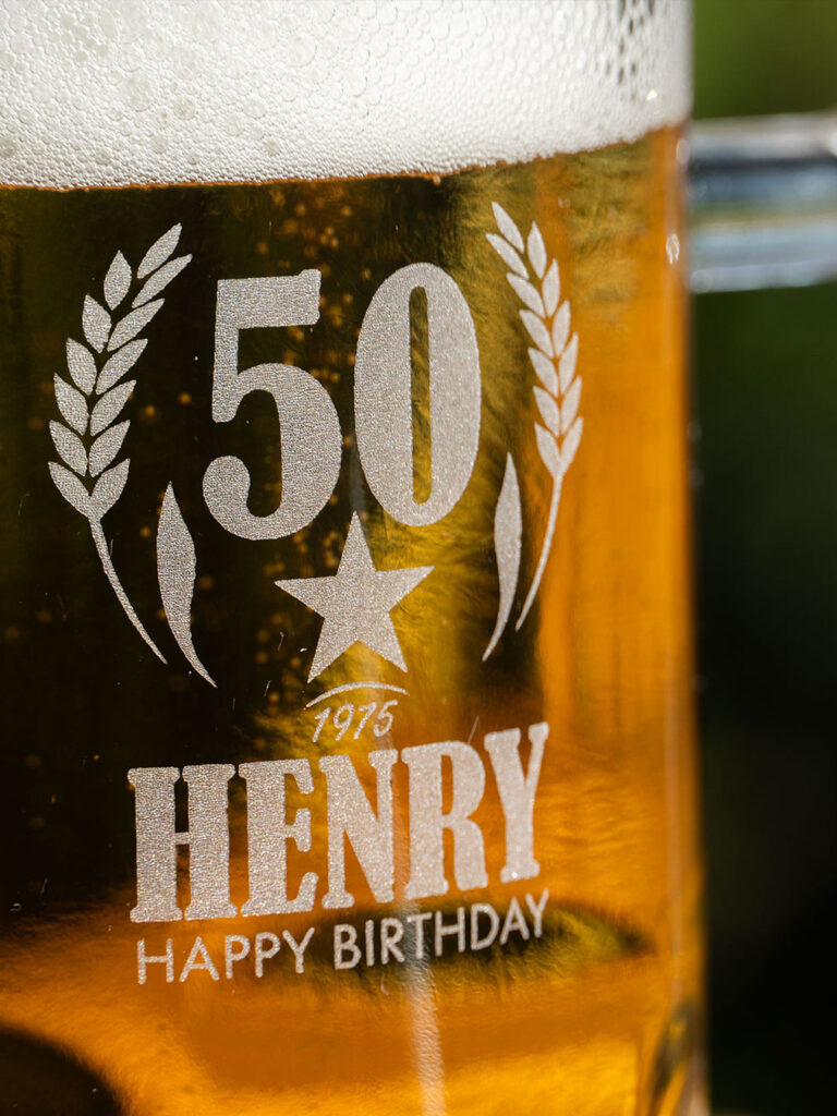 Bierkrug mit Gravur zum Geburtstag