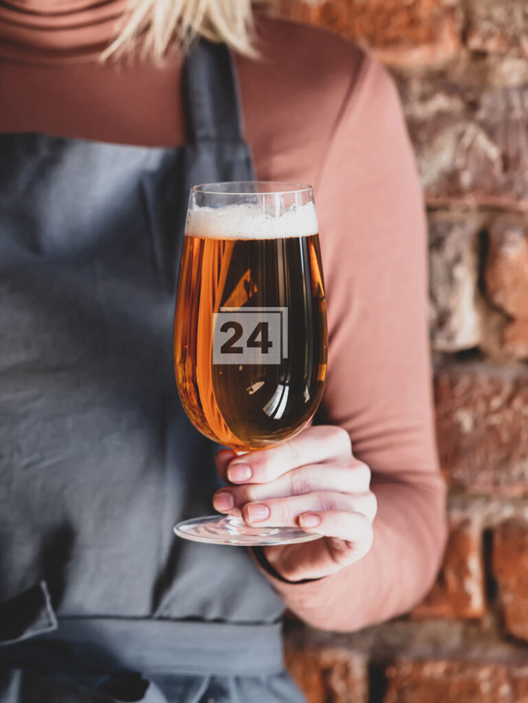 Gravierte Biertulpe mit unserem Logo