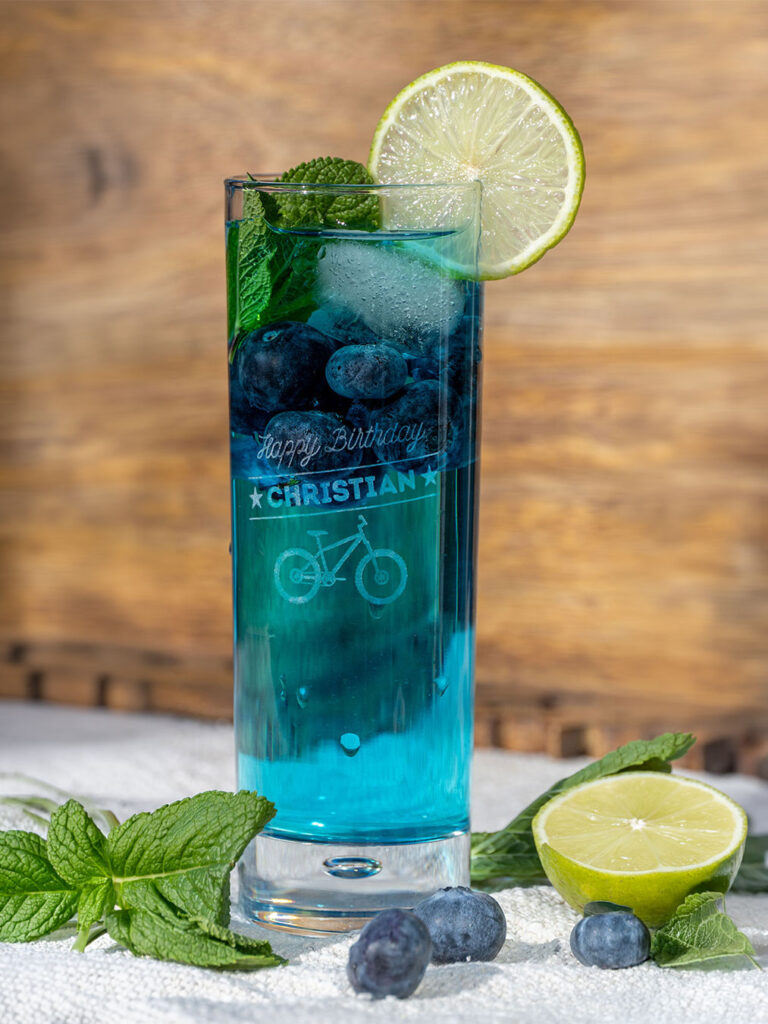 Longdrinkglas mit Gravur zum Geburtstag - Sommerlicher Cocktail