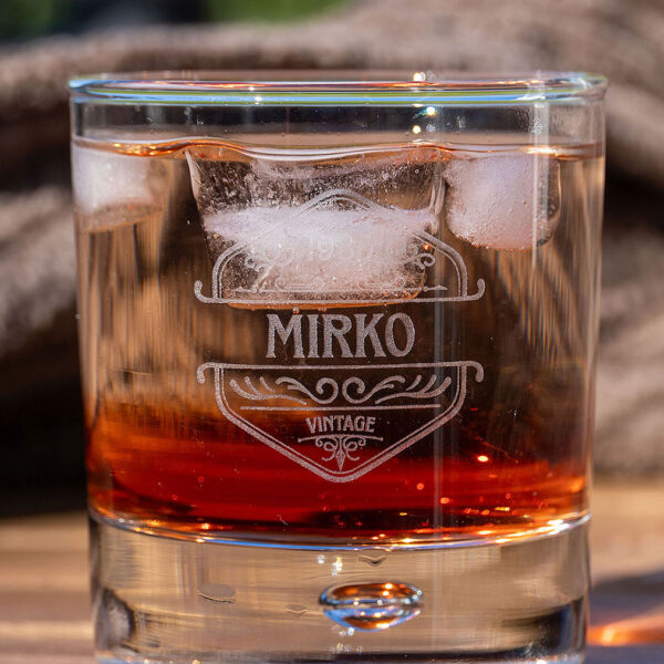Whiskeyglas mit Gravur zum Geburtstag